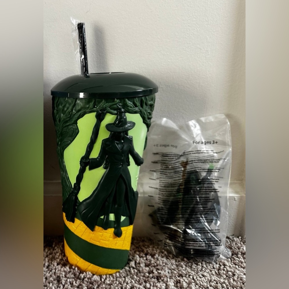 Wicked "For Good" AMC Tumbler with Straw